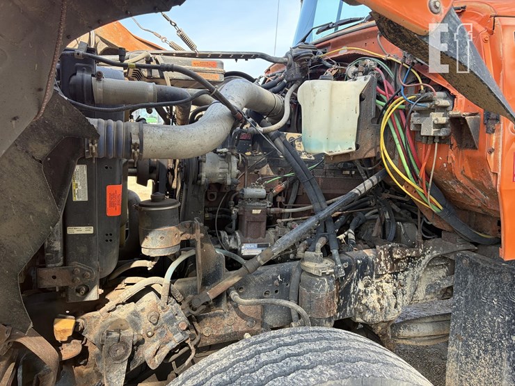 1996-ford-lt9000-image-22