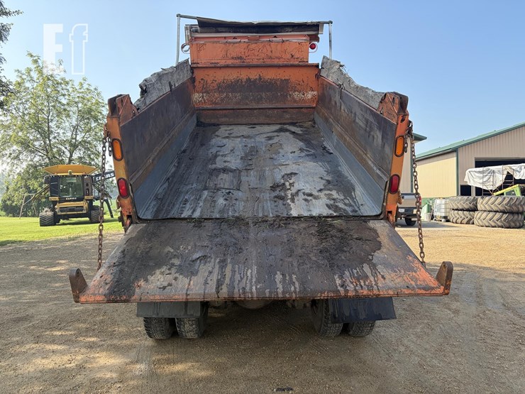 1996-ford-lt9000-image-4