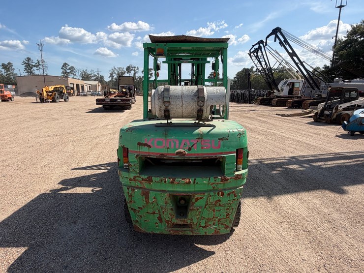 komatsu-fg45t-6-image-8