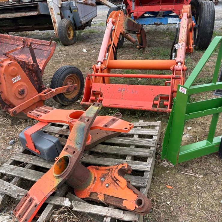 1953 KUBOTA LA1953