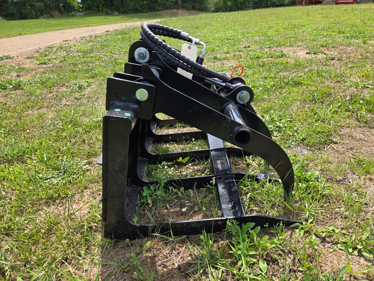 #2057-•-mini-skid-steer-grapple-image-2