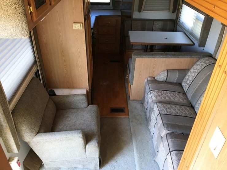 2004-forest-river-cardinal-26ft-5th-wheel-travel-image-5