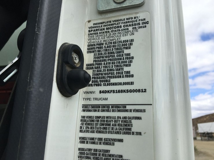 2019-chevrolet-6500xd-extended-cab-dump-truck,-image-16