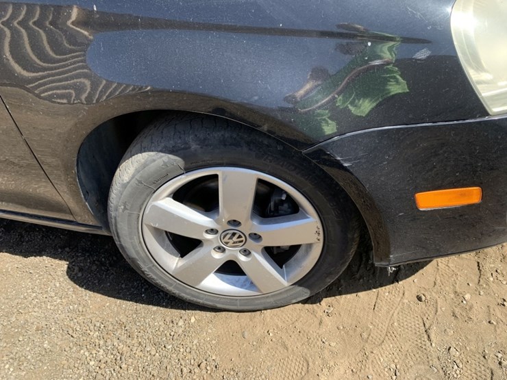 2008-volkswagen-jetta-sedan,-image-9