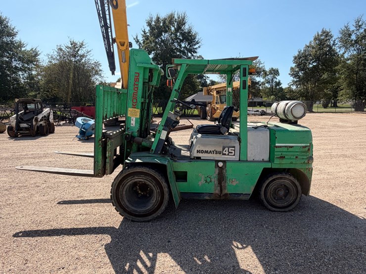 komatsu-fg45t-6-image-5