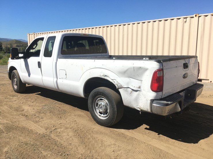 2016-ford-f250-xl-image-4