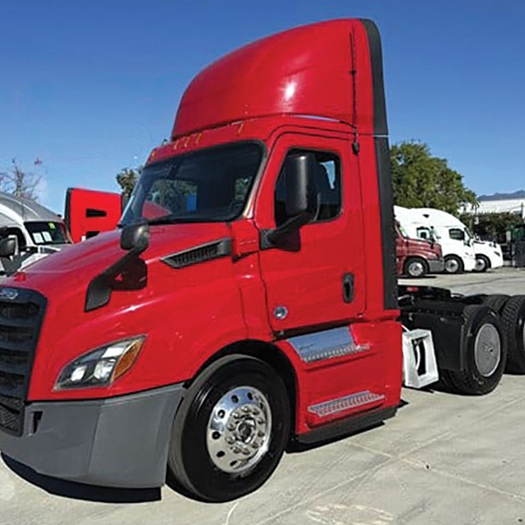 2020 FREIGHTLINER CASCADIA 116