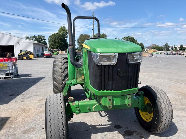 2018-john-deere-5045e-image-5