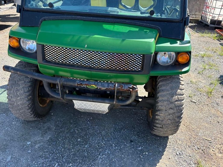 john-deere-gator-image-6