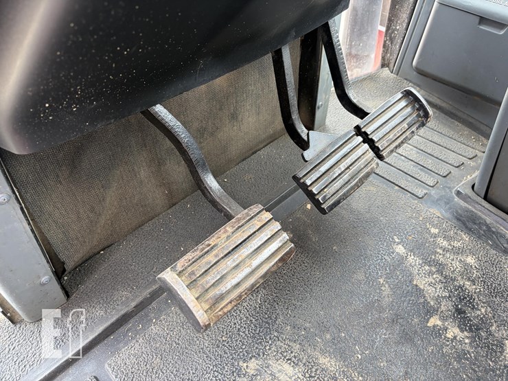 1991-case-ih-7110-image-24