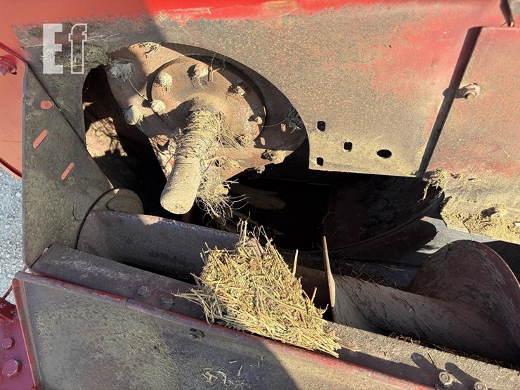 new-holland-900-image-9