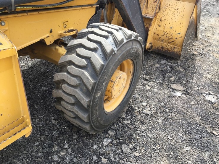2017-deere-210lep-image-10