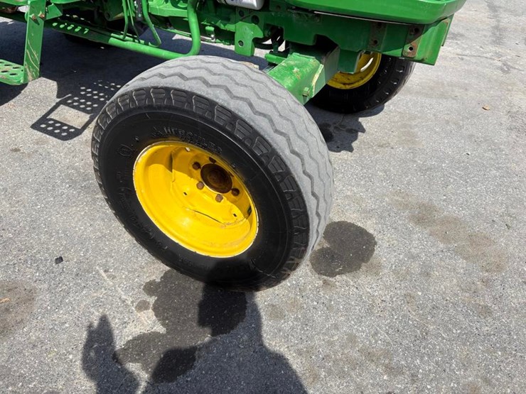 2018-john-deere-5045e-image-9