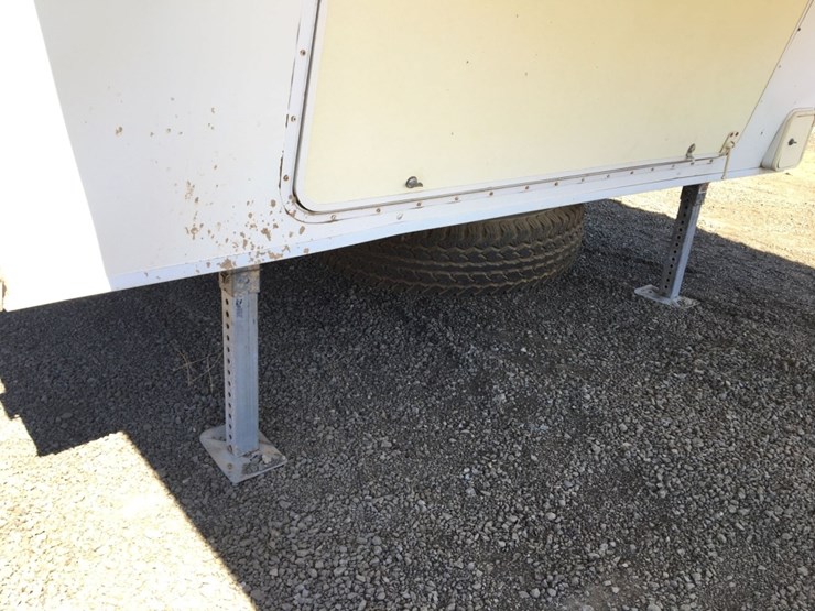 2004-forest-river-cardinal-26ft-5th-wheel-travel-image-12