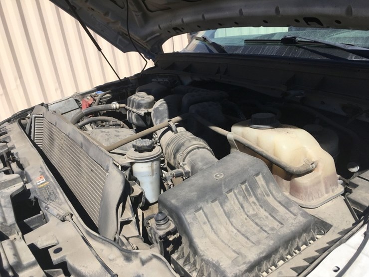 2016-ford-f250-xl-image-11