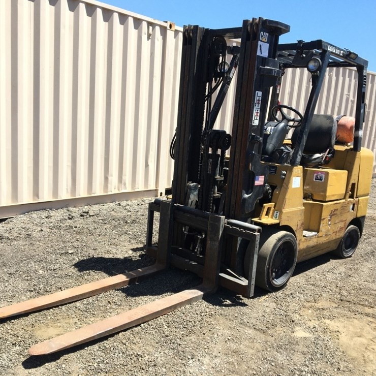 Caterpillar GC40K1 Industrial Forklift,