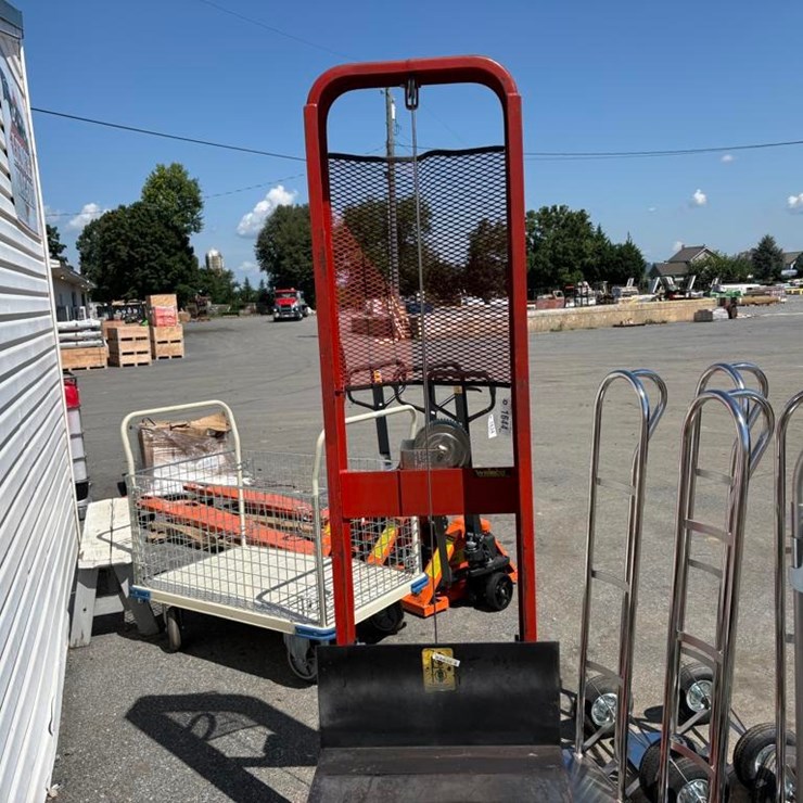 Hand Winch Platform Lift