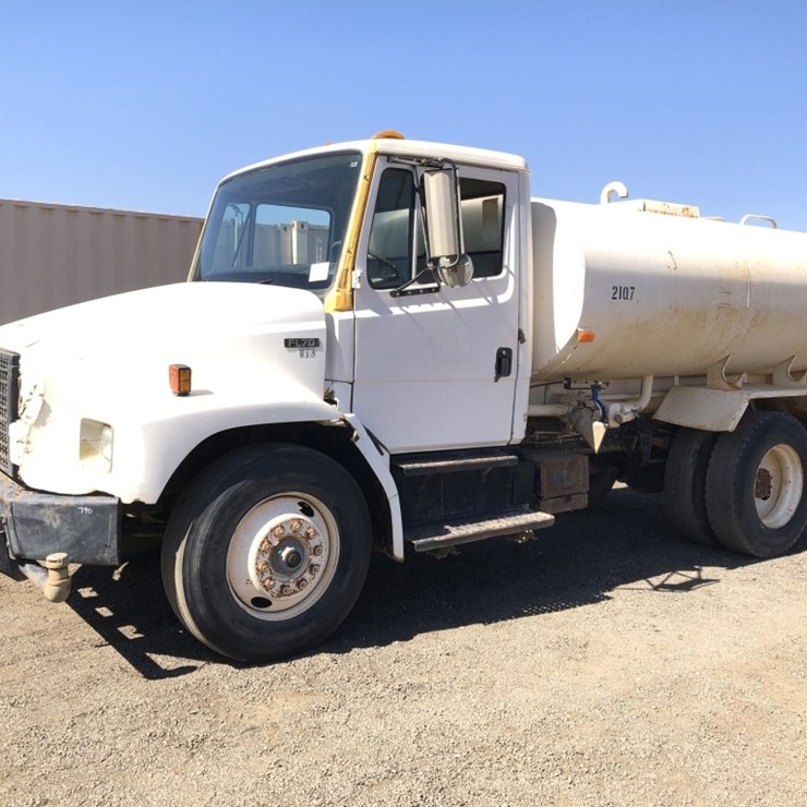 1999 FREIGHTLINER FL70