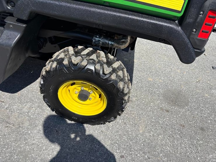 john-deere-gator-image-10