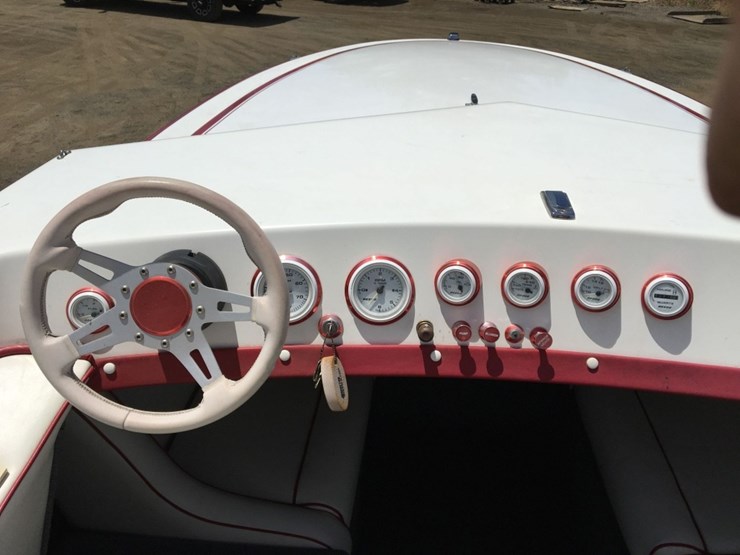 spectra-25ft-power-boat,-image-7