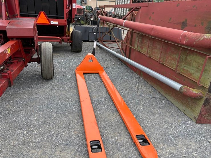 8ft-pallet-truck-image-4