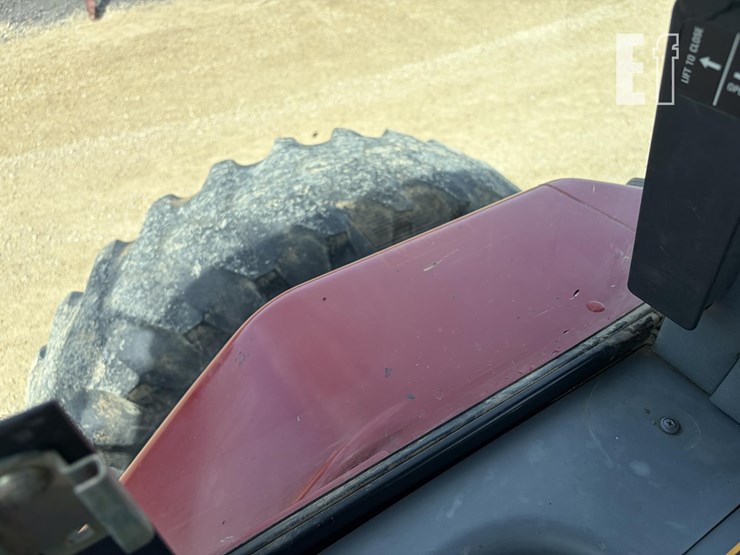 1992-case-ih-7110-image-40
