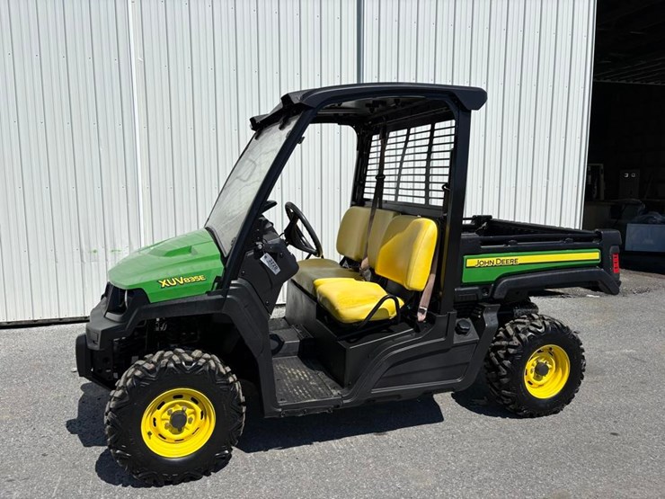 john-deere-gator-image-1