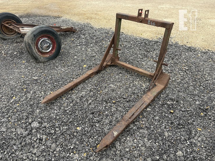 3-point-bale-forks-image-1