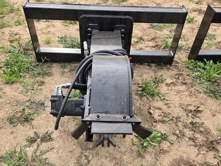 #2075-•-skid-stump-grinder-image-2