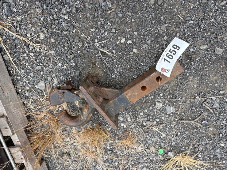 trailer-hitch-image-1