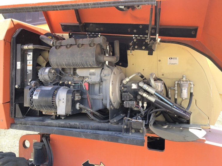 2011-jlg-600s-image-5