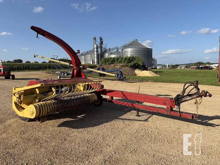 new-holland-900-image-4