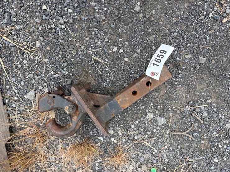 trailer-hitch-image-2