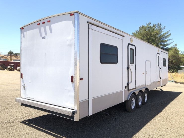 2015-play-mor-38ft-commercial-specialized-trailer,-image-3