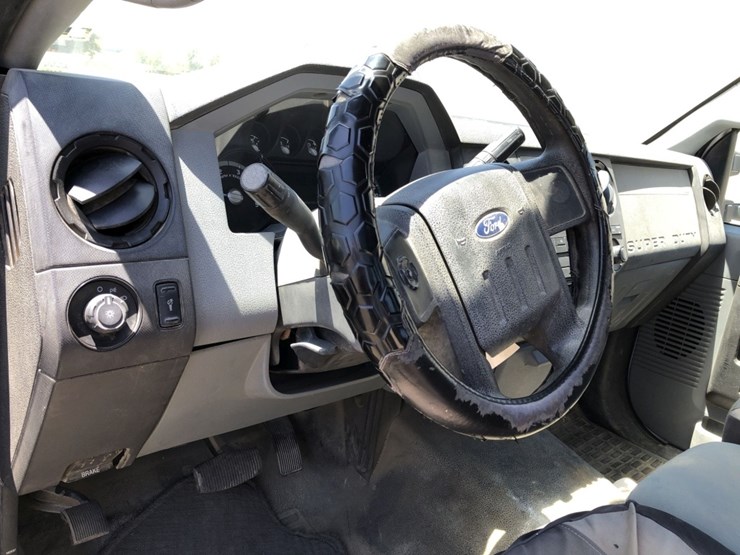 2012-ford-f550-image-9