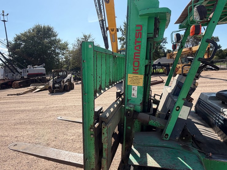 komatsu-fg45t-6-image-15