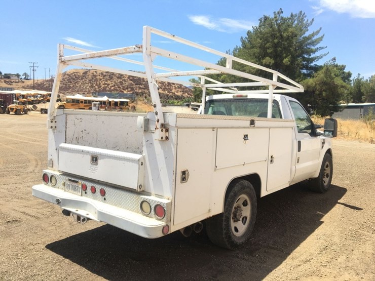 2009-ford-f350-xl-image-3