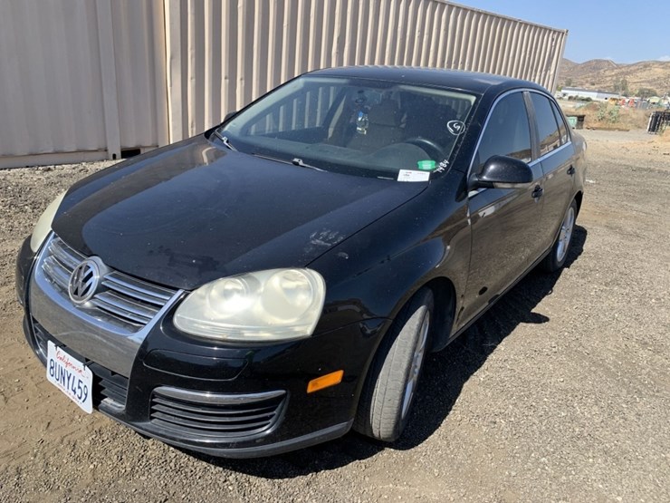 2008-volkswagen-jetta-sedan,-image-1