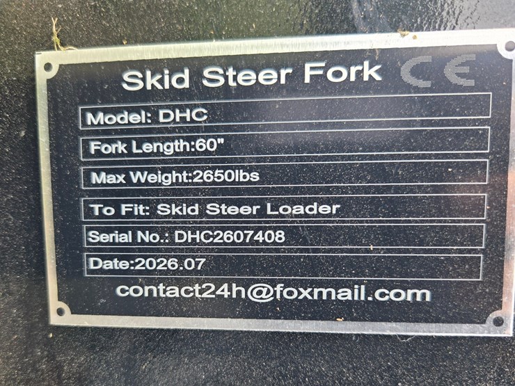 #2078-•-60"-skid-steer-forks-2650-lb.-capacity-image-2