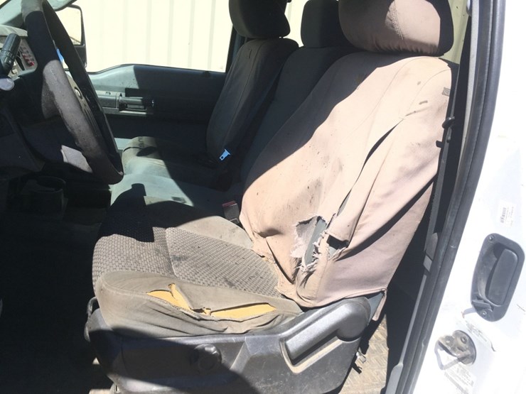 2016-ford-f250-xl-image-8