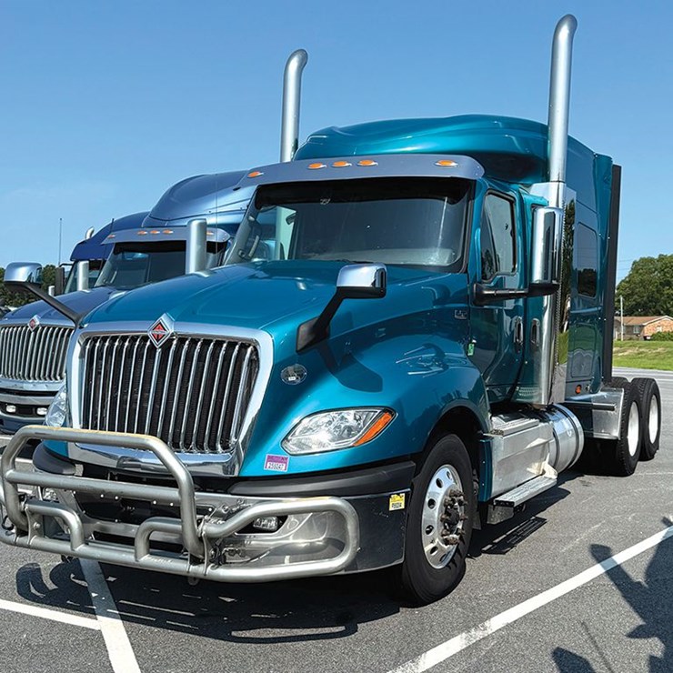 2020 INTERNATIONAL LT