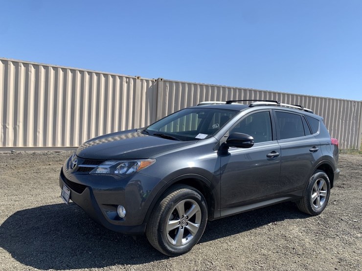 2015-toyota-rav4-image-1