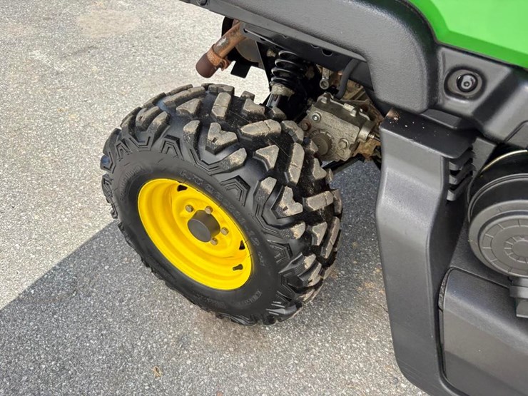 john-deere-gator-image-9