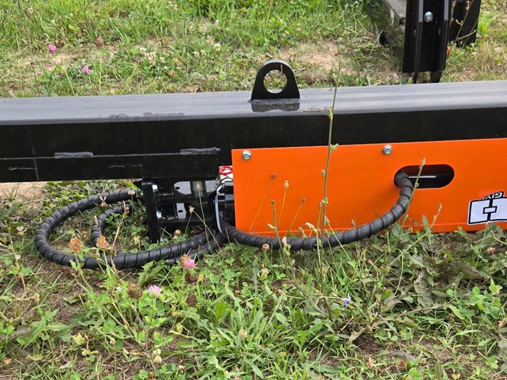 #2099-•-mini-skidsteer-log-splitter-image-3