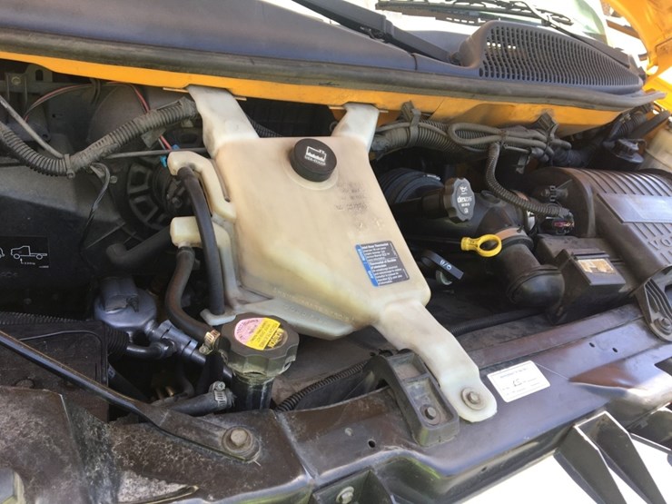 2015-chevrolet-express-3500-image-12