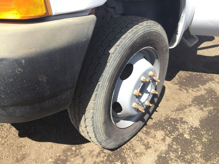 2000-ford-f450-image-13