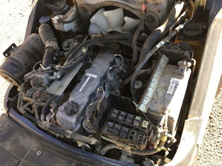 komatsu-fg25t-16-image-5