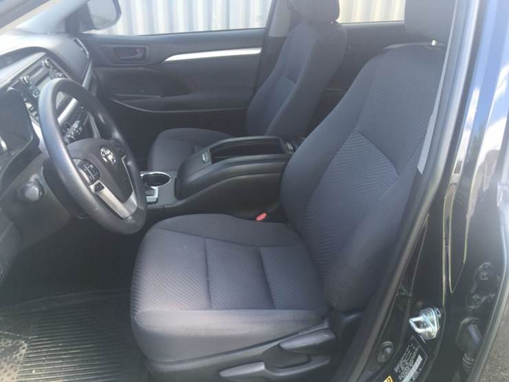 2019-toyota-highlander-image-10