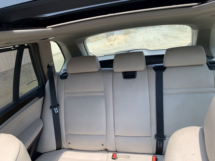 2012-bmw-x5-image-11