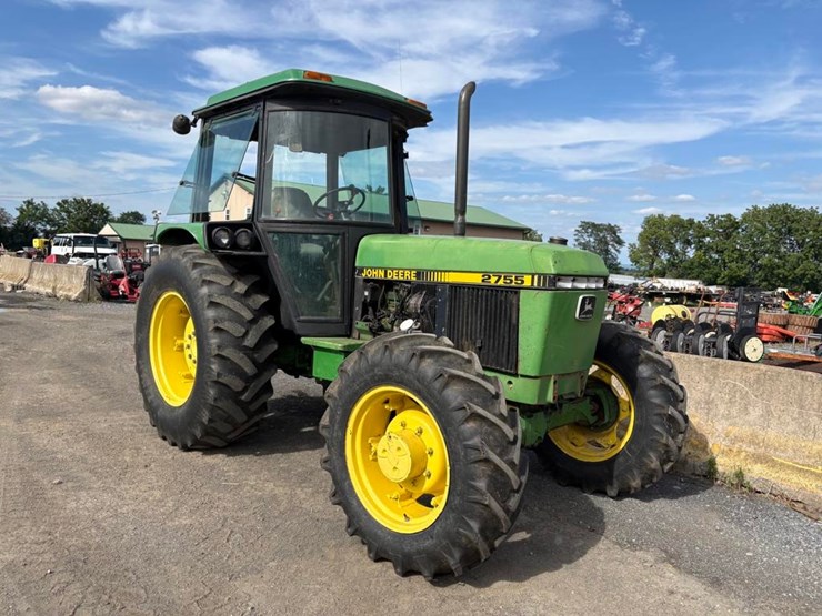 john-deere-2755-image-1